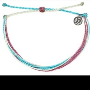 2 pura vida bracelets